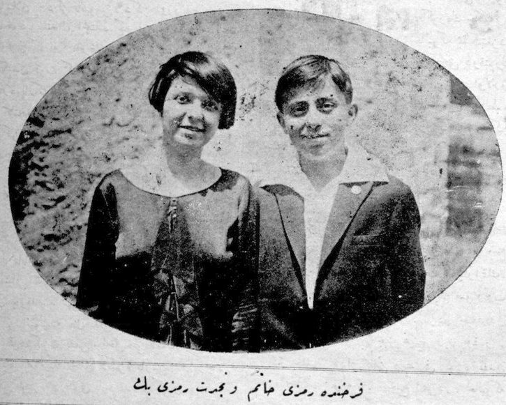 1926 tarihli bir dergide genç piyanist Ferhunde Remzi