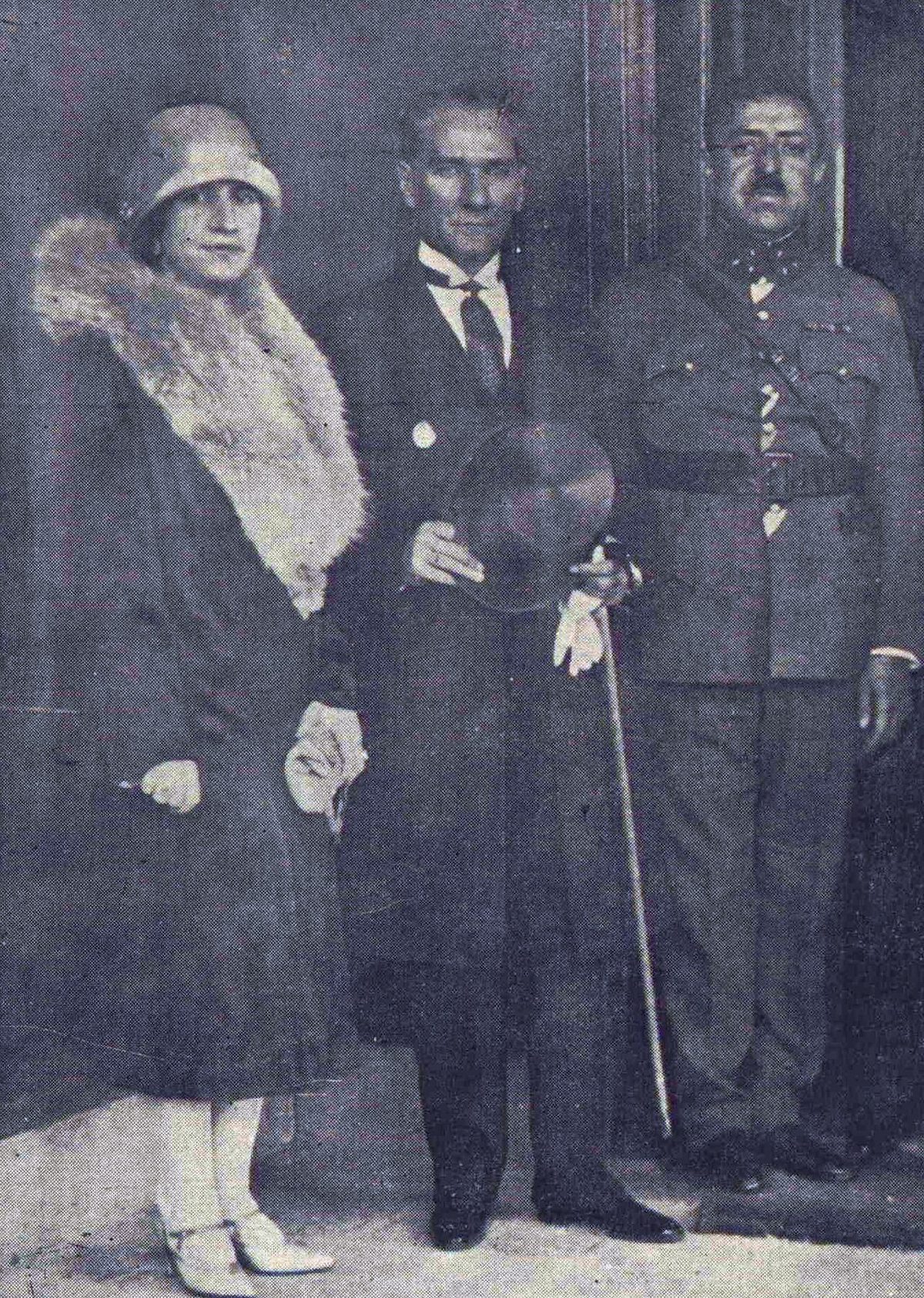 Servet-i Fünun dergisinin 31 Mayıs 1928 sayısında Mustafa Kemal ve Emanullah Han