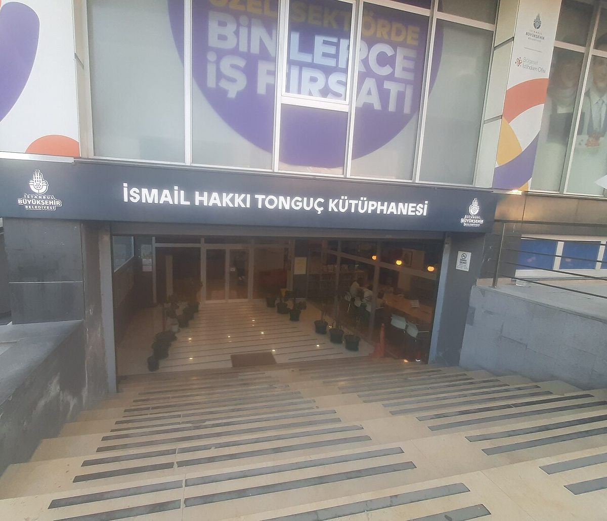İsmail Hakkı Tonguç adını taşıyan kütüphane binası