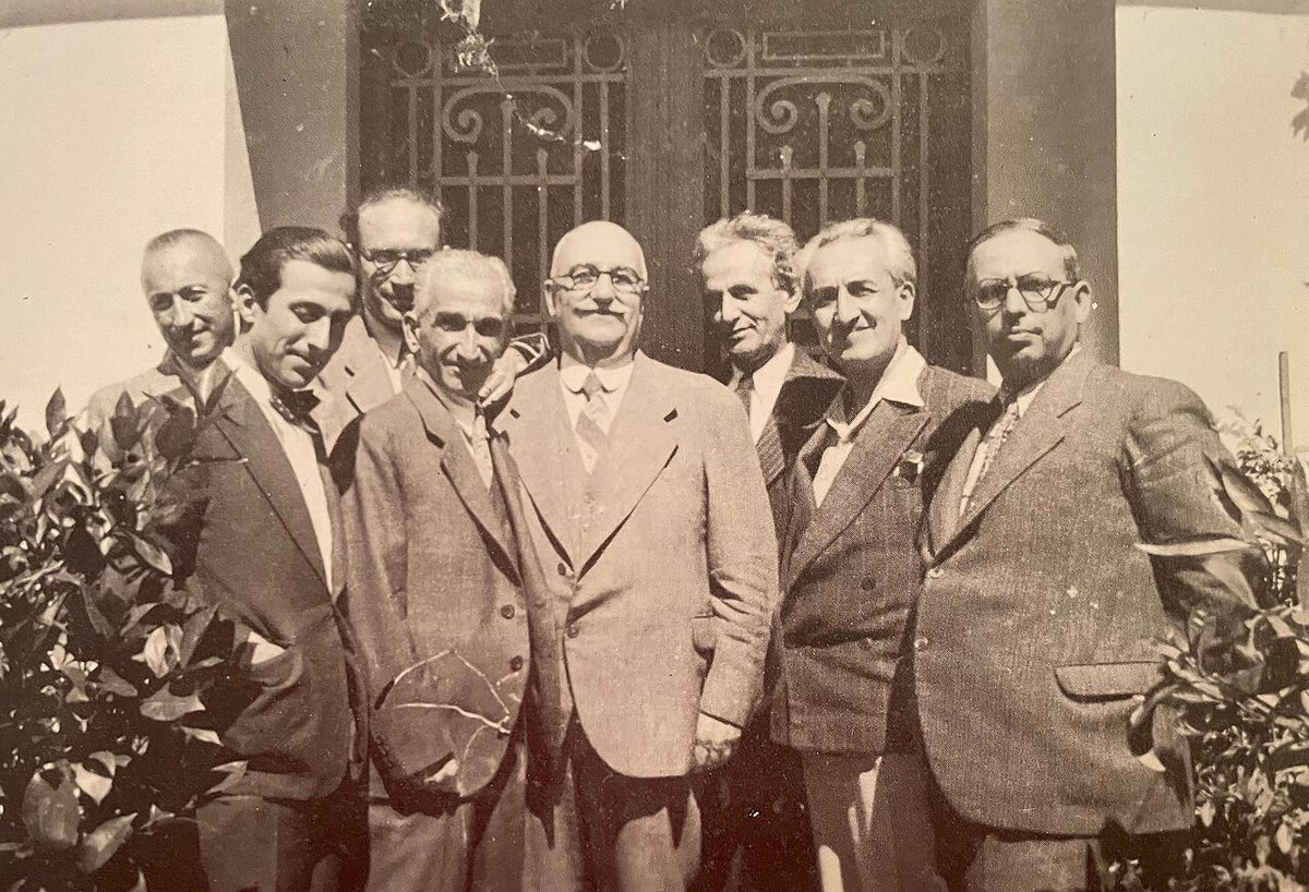 Akademi çevresinden bir dönem fotoğrafı
