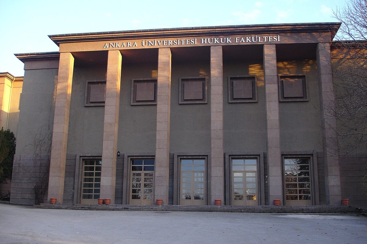 Ankara Hukuk Fakültesi binası