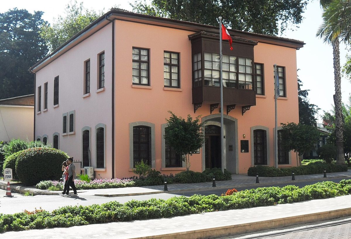 Antalya Atatürk Evi Müzesi