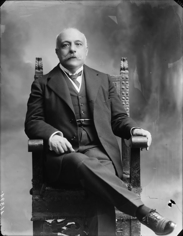 İtalya Başbakanı Antonio Salandra