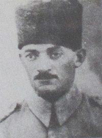 Ayıcı Arif lakabıyla tanınan Miralay Mehmet Arif Bey
