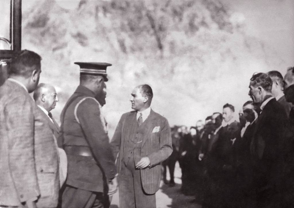Gazi Mustafa Kemal Amasya Garı'nda, 18 Eylül 1928