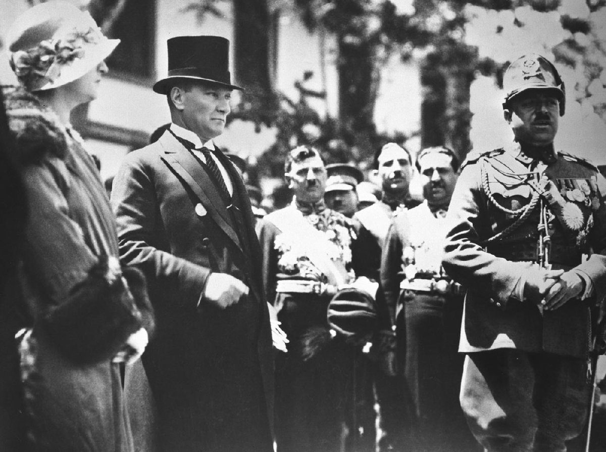 Atatürk ve Afganistan Kralı Emanullah Han, 1928