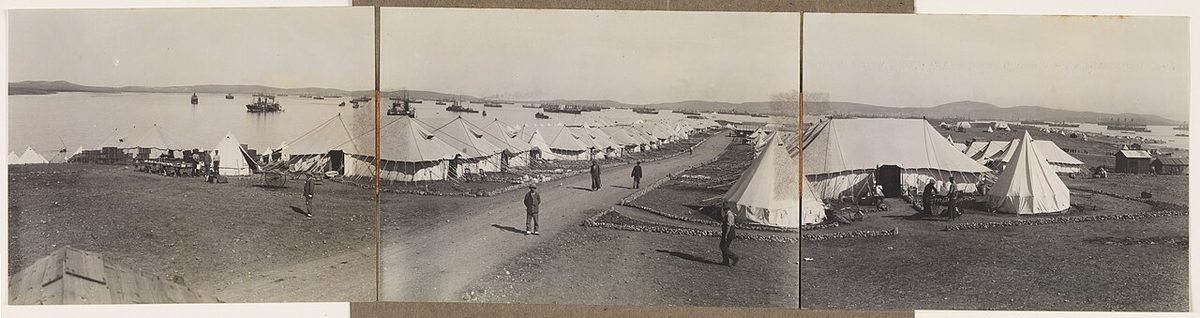 Limni adasında 1915'te kurulan Avustralya çadır hastanesi