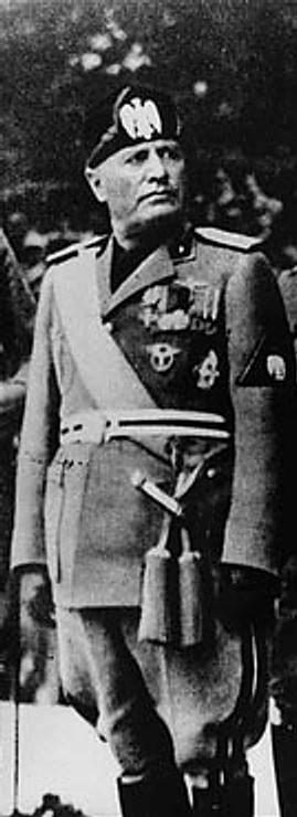 İtalya Başbakanı Benito Mussolini, 1937