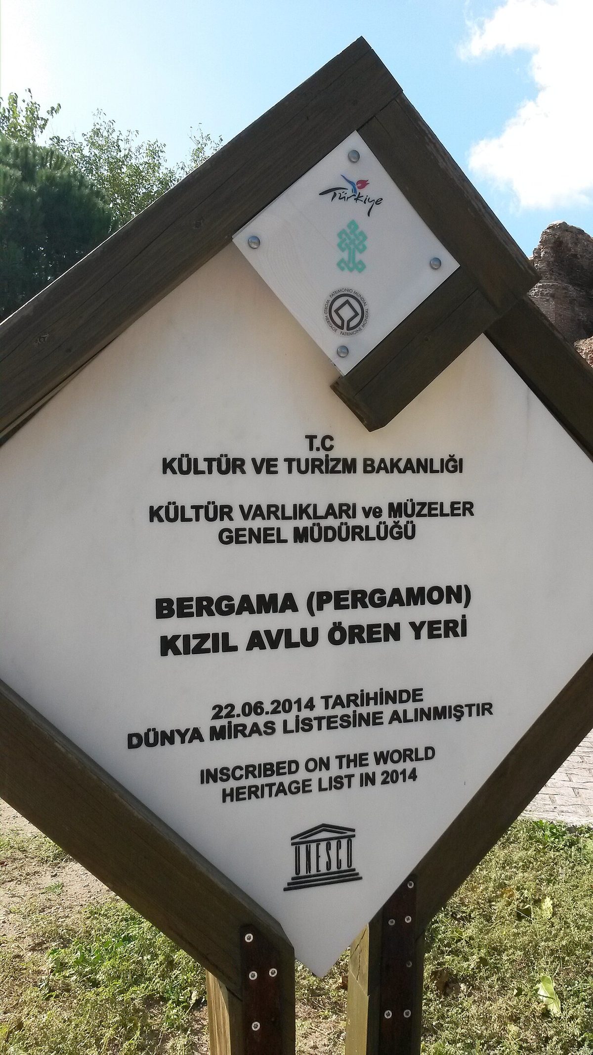 Bergama'da Kızıl Avlu ören yeri