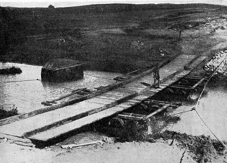 1917'de Sukereir Irmağı üzerindeki köprü