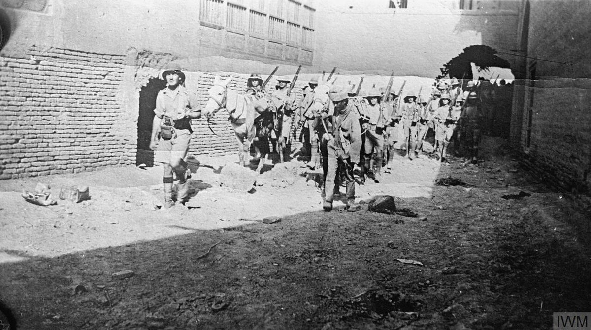 İngiliz birlikleri Kut'a giriyor, 1917