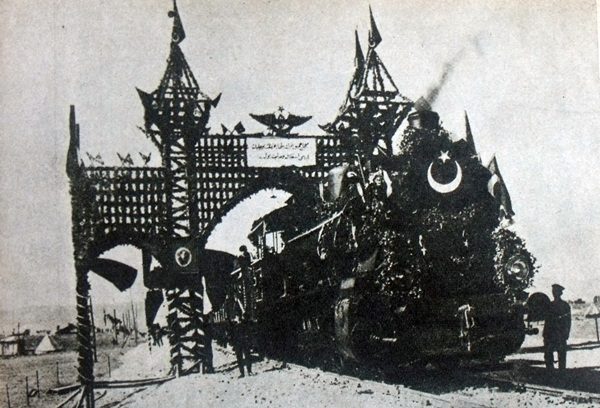 Bursa'da trenin gelişi, 1892