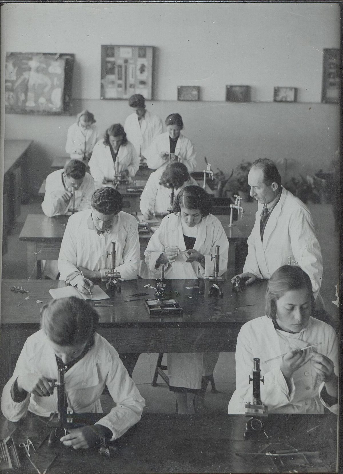 Gazi Enstitüsü'nde bir ders, 1930'lar