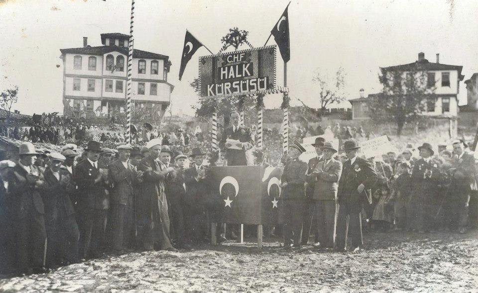 Cumhuriyet Halk Fırkası halk kürsüsü