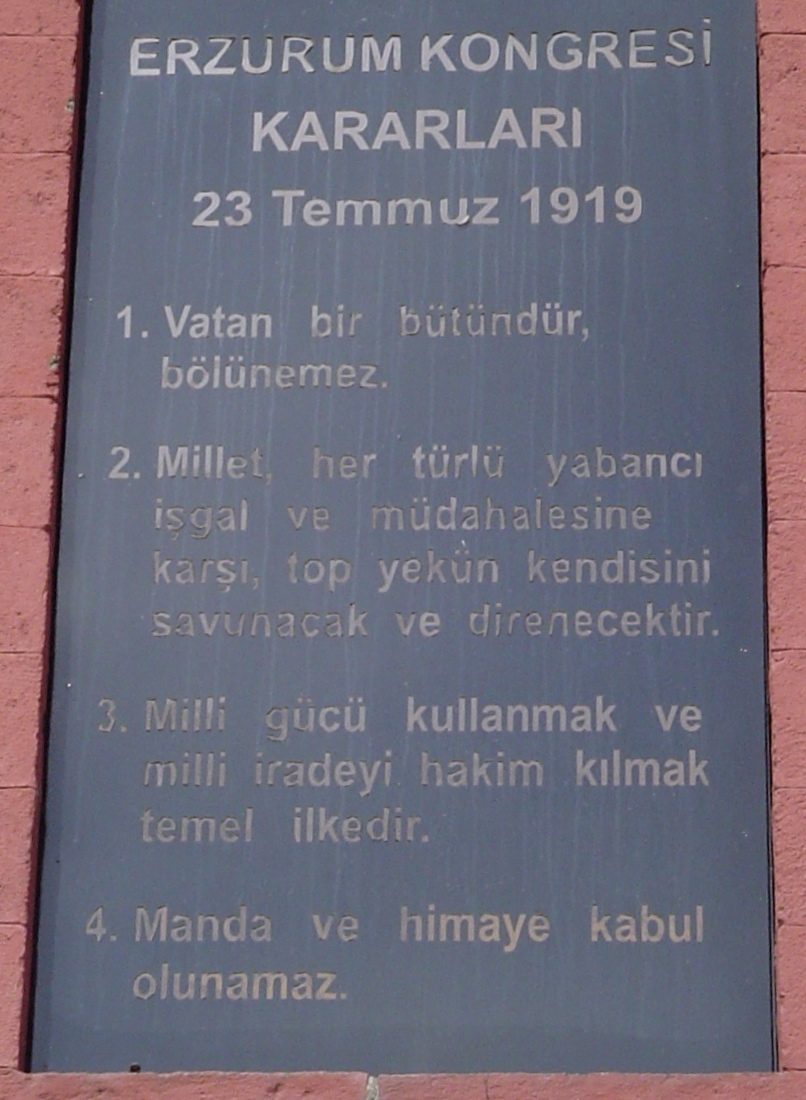 Erzurum Kongresi kararlarının sergilendiği belge