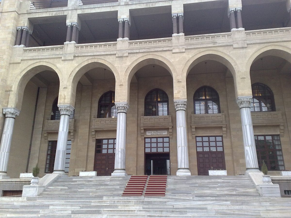 Bugün Gazi Üniversitesi Rektörlüğü olarak kullanılan bina