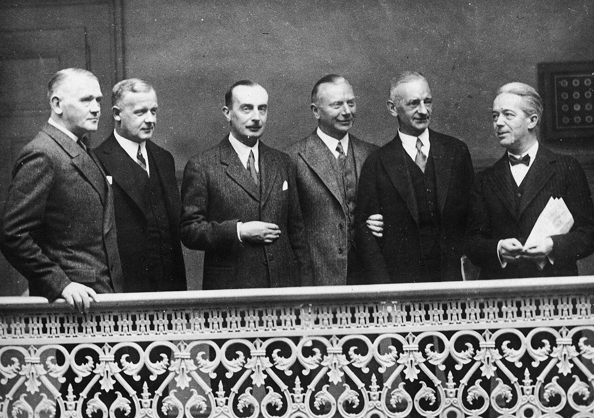 Konferansa katılan Alman delegeleri, 1932