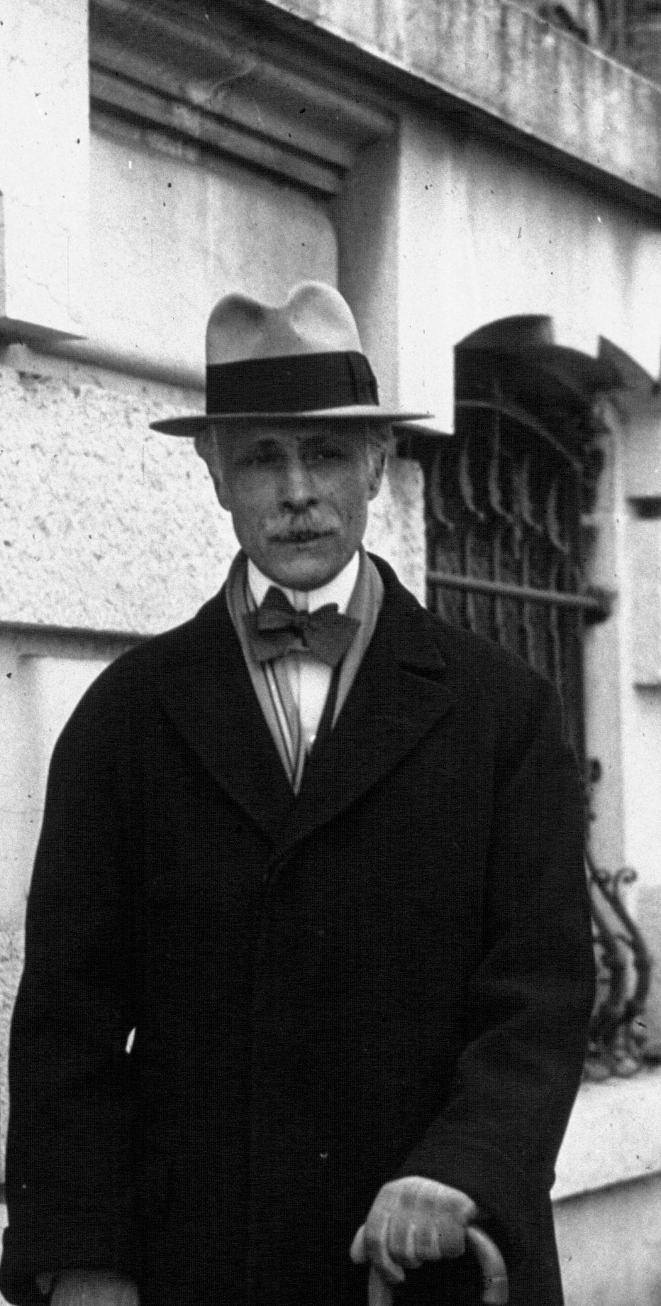 Konferansta Romen diplomat Ghika, 1932