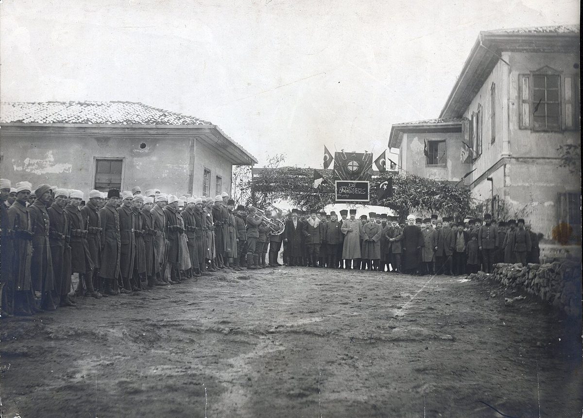 Ankara'daki Harp Okulu mezuniyet töreni, 1 Kasım 1920
