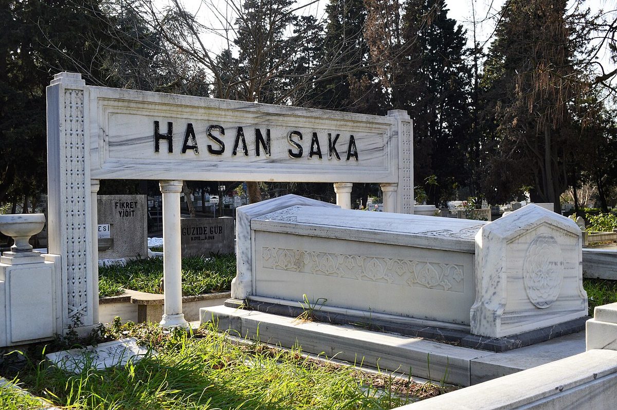 Hasan Saka'nın Zincirlikuyu Mezarlığı'ndaki kabri