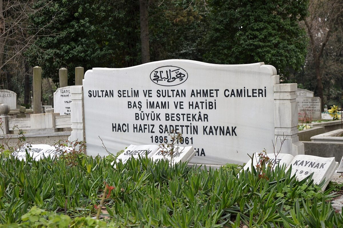 Yanık Ömerin bestecisi Sadettin Kaynak'ın kabri