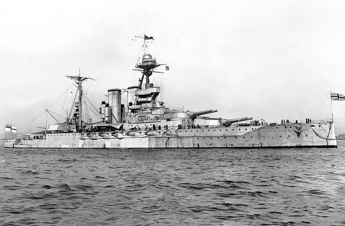 İngiliz zırhlısı HMS Malaya