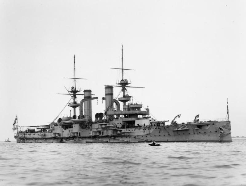 HMS Triumph zırhlısı