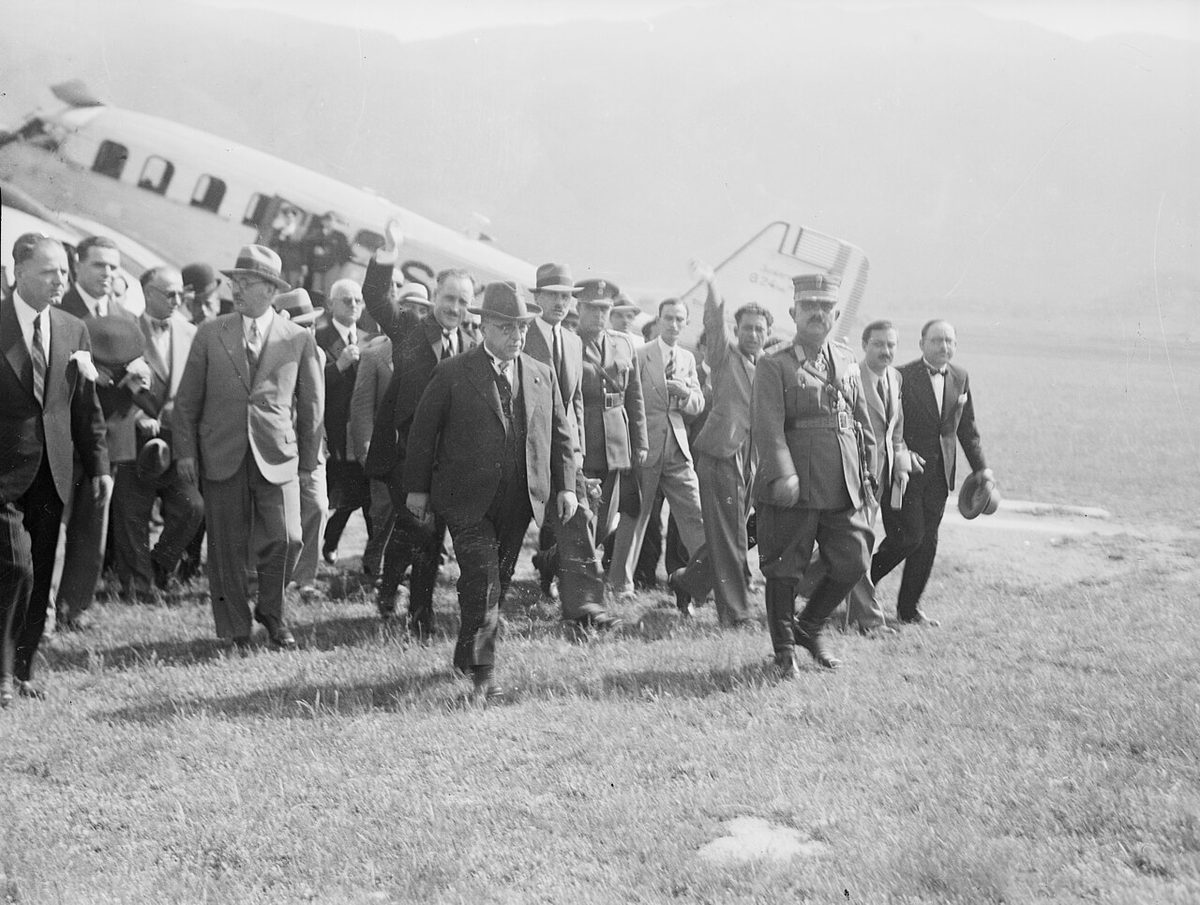 Metaksas Yanya'da, 1937