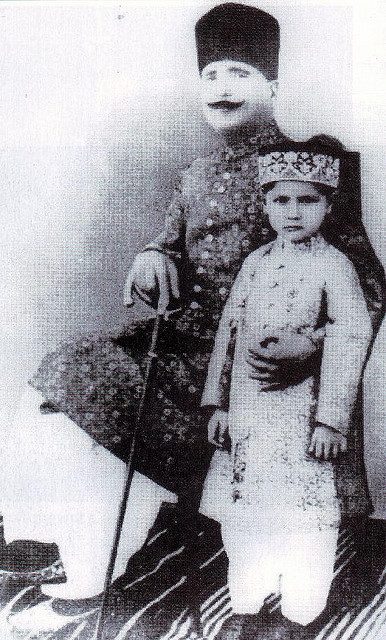 Muhammed İkbal ve oğlu Cavid, 1930