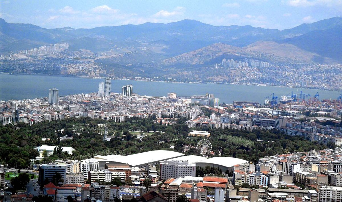 Kadifekale'den İzmir Enternasyonal Fuarı ve Kültürpark
