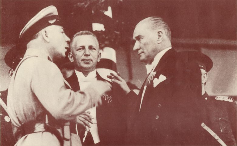 Kliment Voroşilov ve Gazi Mustafa Kemal