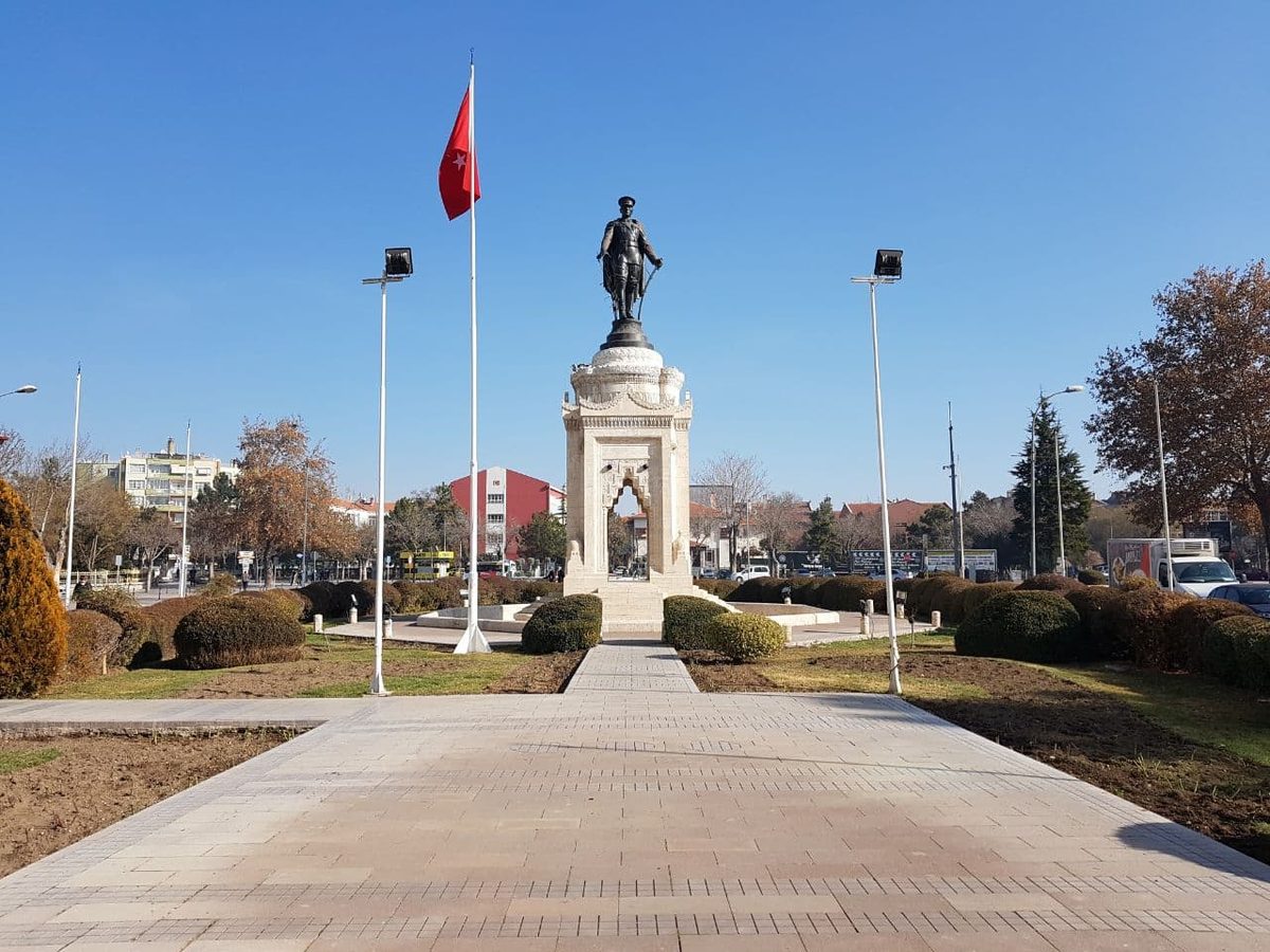 Konya'daki Atatürk Anıtı