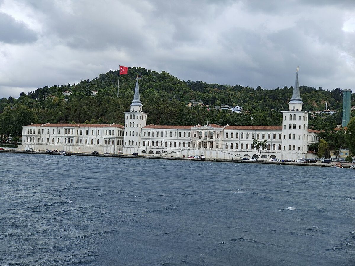 Kuleli binası, Ağustos 2023