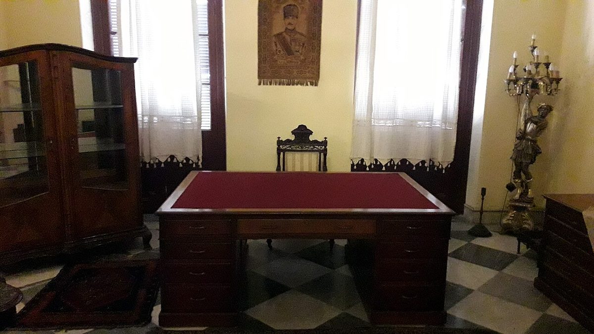 Mersin Atatürk Müzesi'ndeki çalışma odası