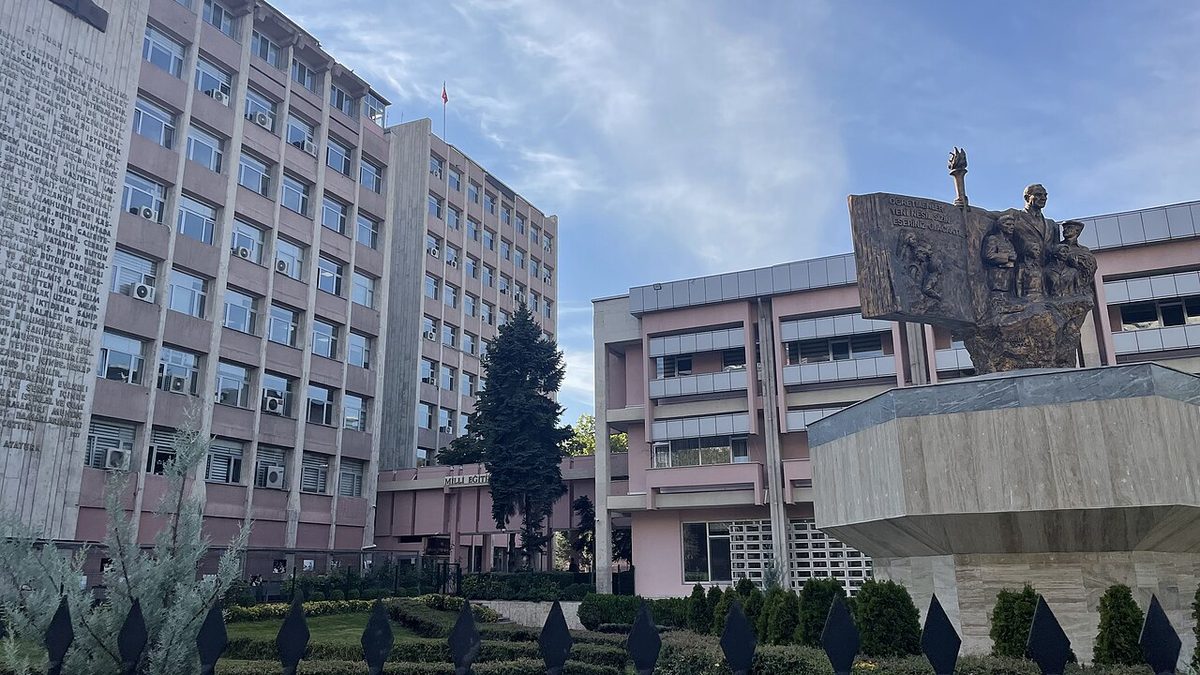 Ankara'daki Millî Eğitim Bakanlığı binası