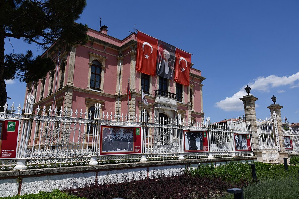 Edirne Belediye binası