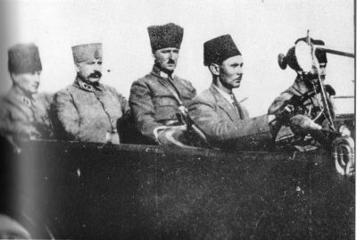 Mustafa Kemal Paşa ve karargâhı İzmir'e girerken, 10 Eylül 1922