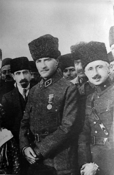 Mustafa Kemal ve Refet Bey