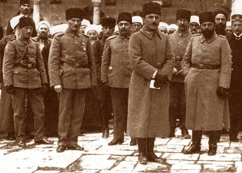 Mustafa Kemal ile Enver Paşa birlikte
