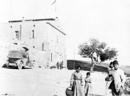 Nasıra'da Alman karargâhı olarak tanımlanan bina