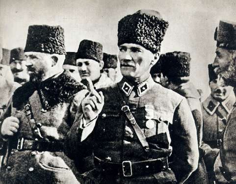 Nureddin Paşa ve Mustafa Kemal Paşa