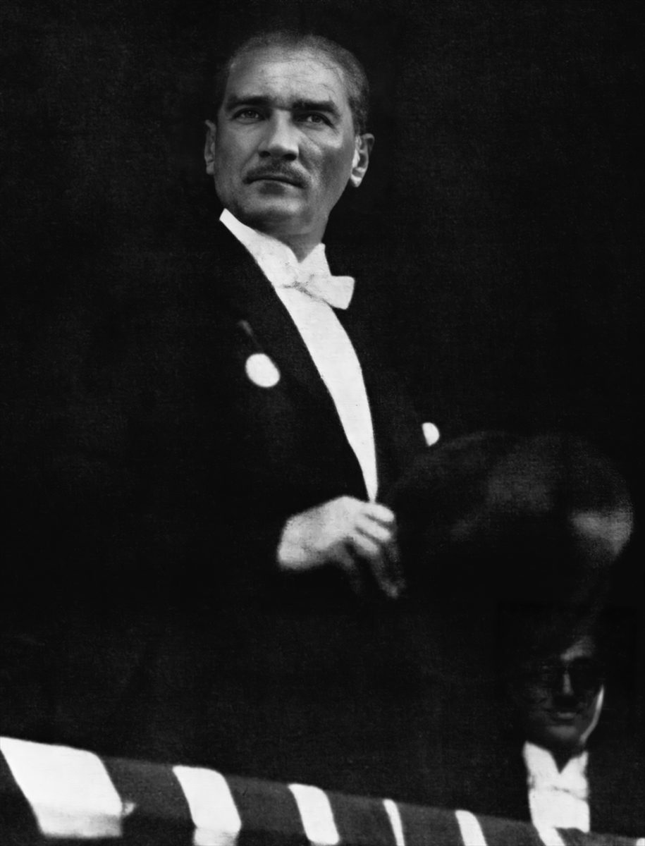 Mustafa Kemal Paşa Cumhuriyet Bayramı kutlamalarında, Ankara, 29 Ekim 1925