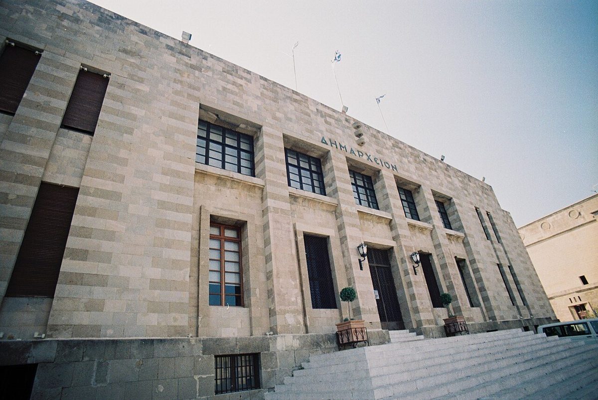 Rodos'ta İtalyan döneminde yapılan Casa del Fascio binası