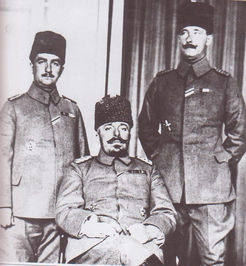 III. Ordu Komutanı Vehib Paşa, Doktor Salim Bey ve Kurmay Albay Hüsrev Bey