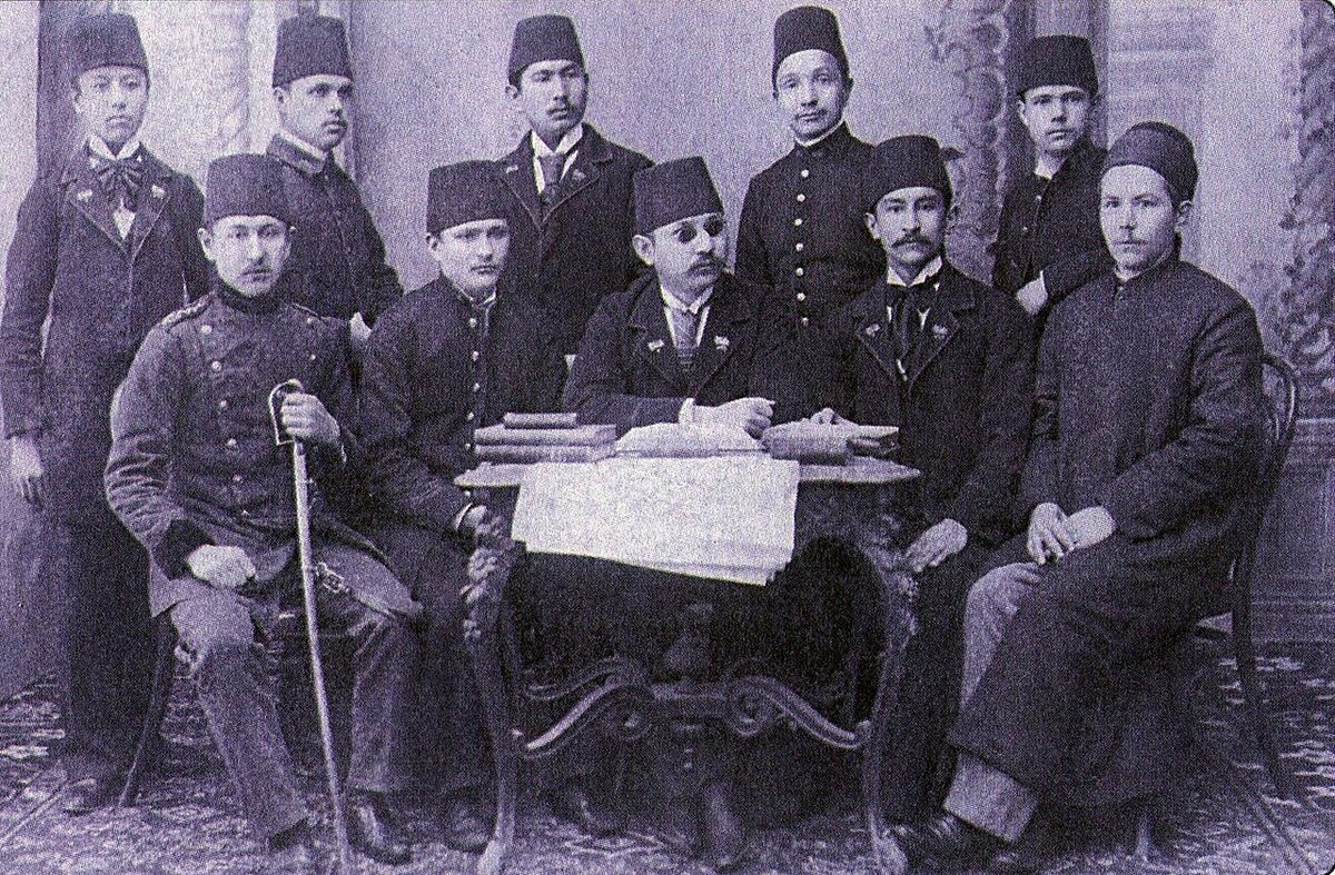 Mekteb-i Mülkiye-i Şahane öğrencileri