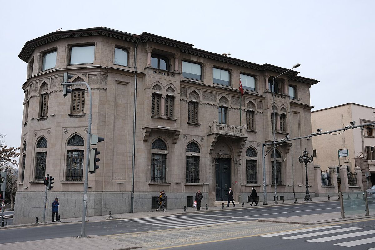 Ulus'taki eski Osmanlı Bankası binası