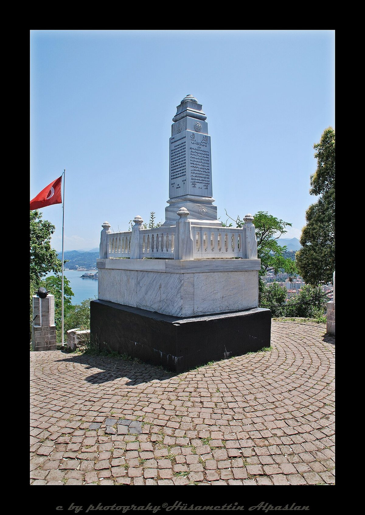 Giresun Kalesi'ndeki Osman Ağa anıt mezarı