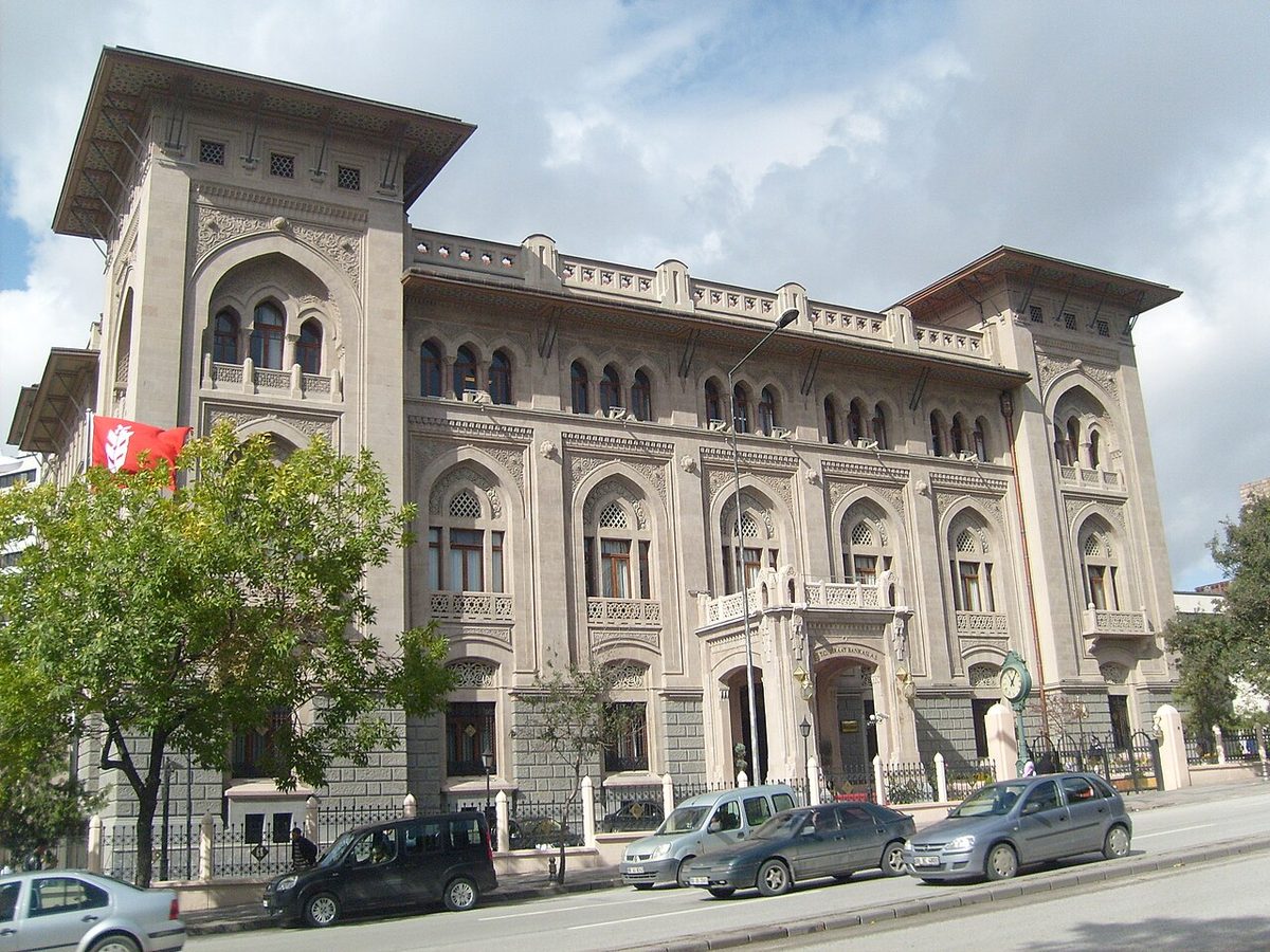 Mongeri'nin tasarladığı Ziraat Bankası binası