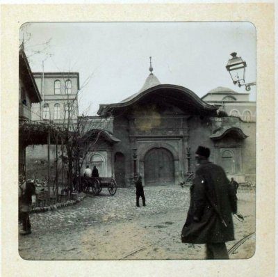 1908 yılına ait bir İstanbul sokak fotoğrafı