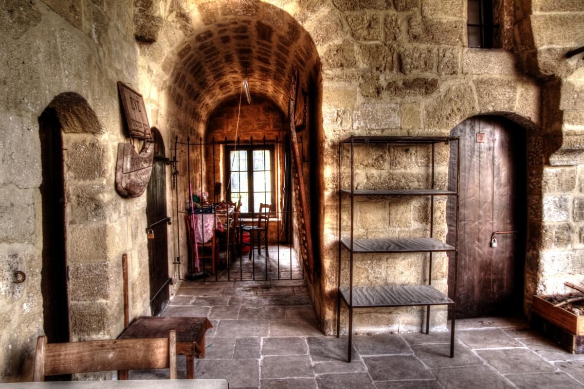 Büyük Han'ın revaklı koridoru